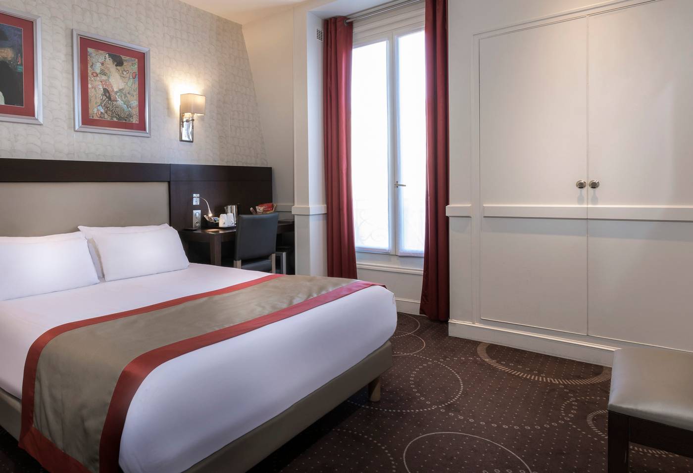 Elysees-Ceramic-Room-21