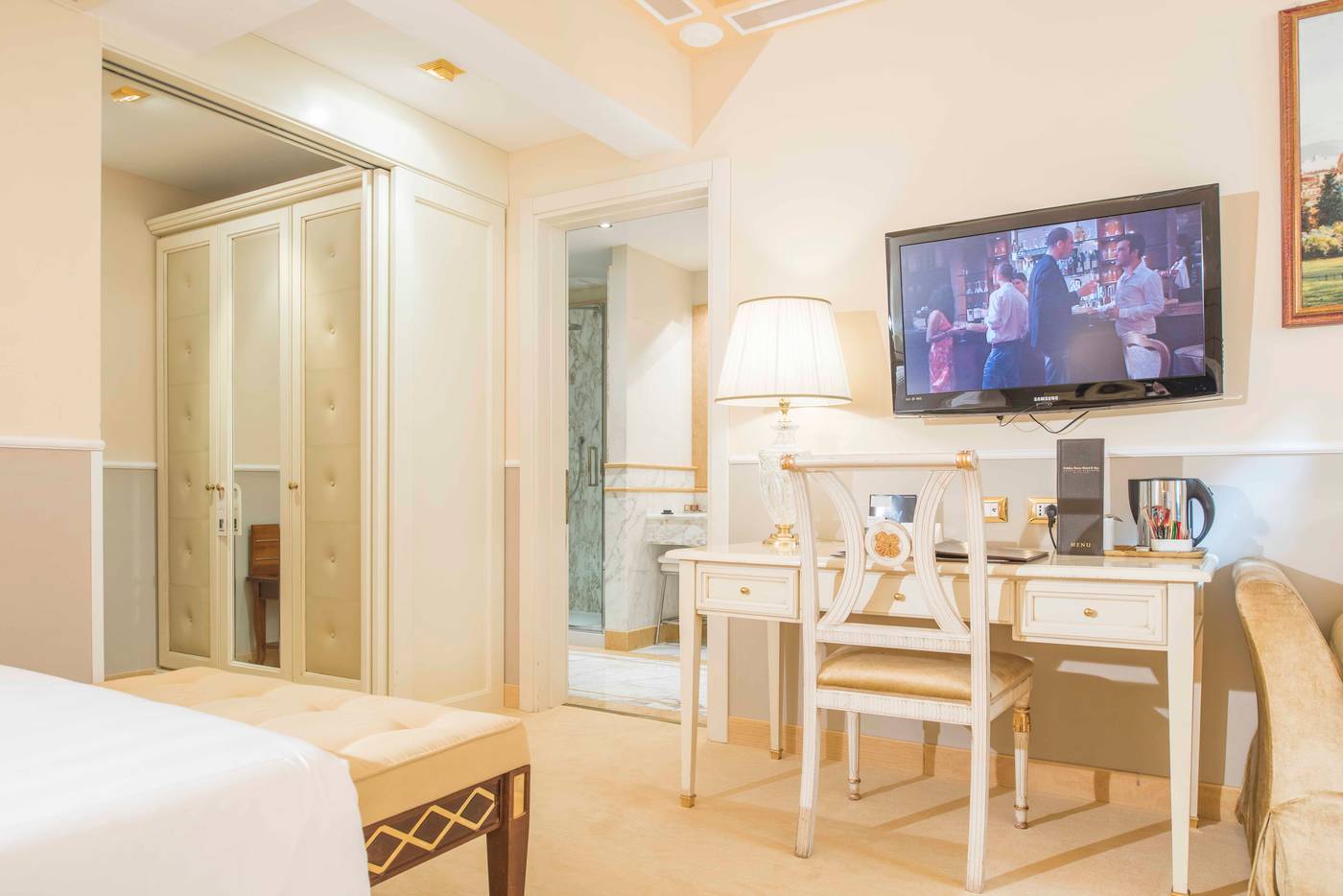 Golden-Tower-Hotel---Spa-Room-35