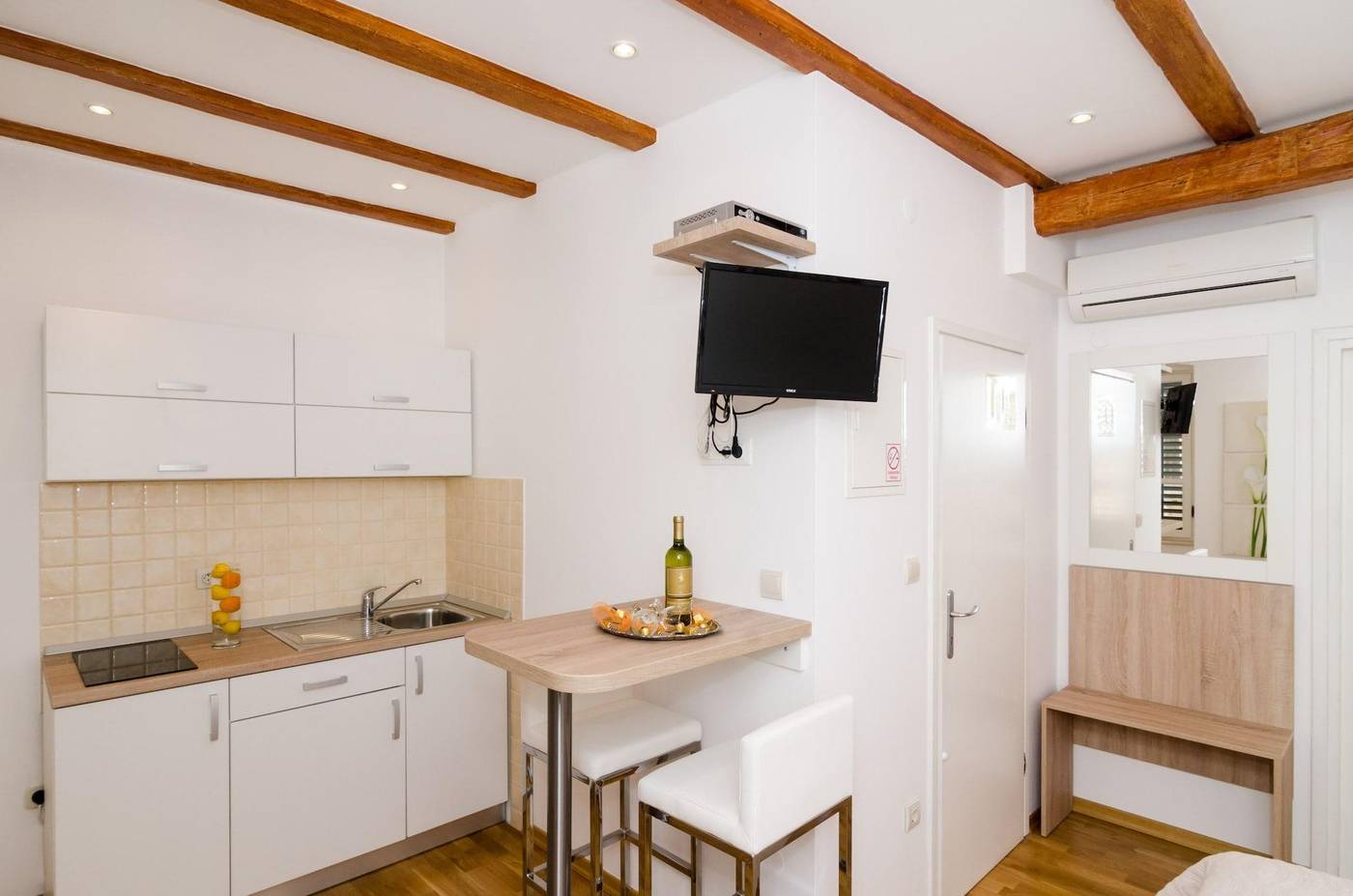 Apartments-Raic-Room-28