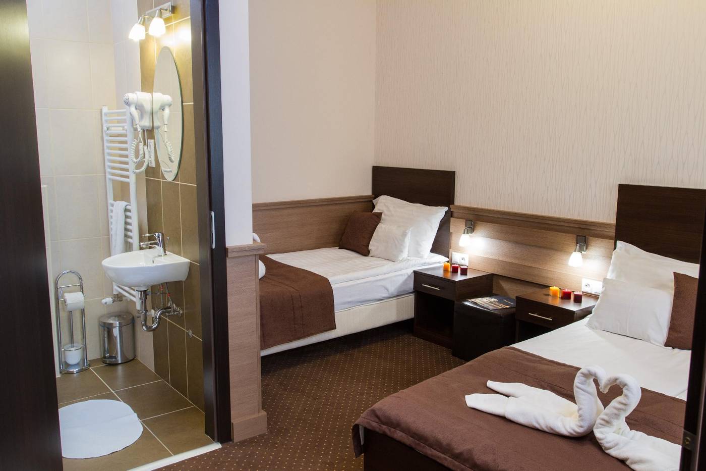 Central-Hotel-21-General-view-12