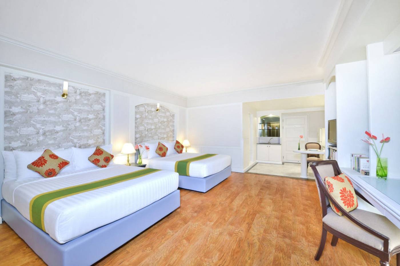 Centre-Point-Plus-Hotel-Pratunam-Room-39