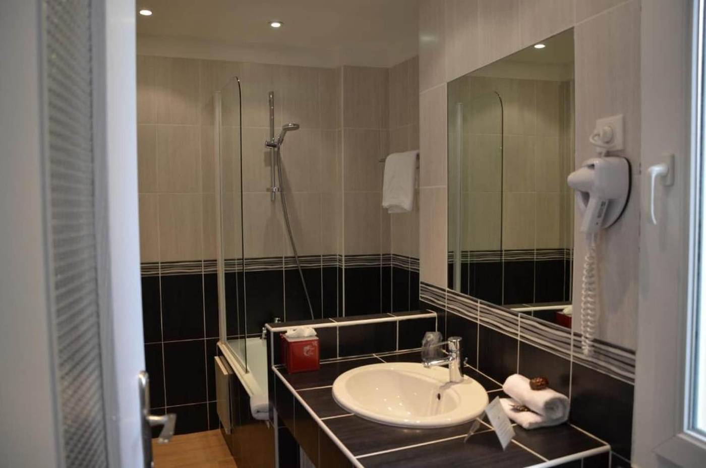 Hotel-Le-Revest-Room-23