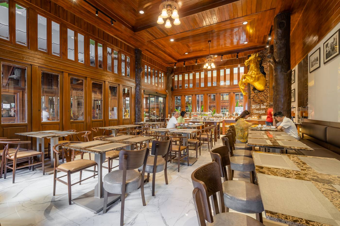 True-Siam-Phayathai-Hotel-Restaurant-25