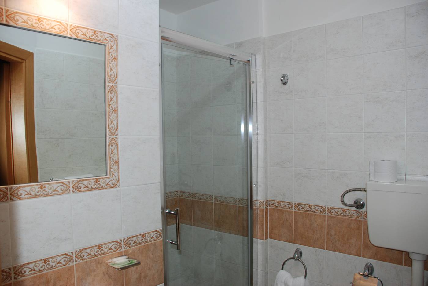 Hotel-Del-Centro-Room-11