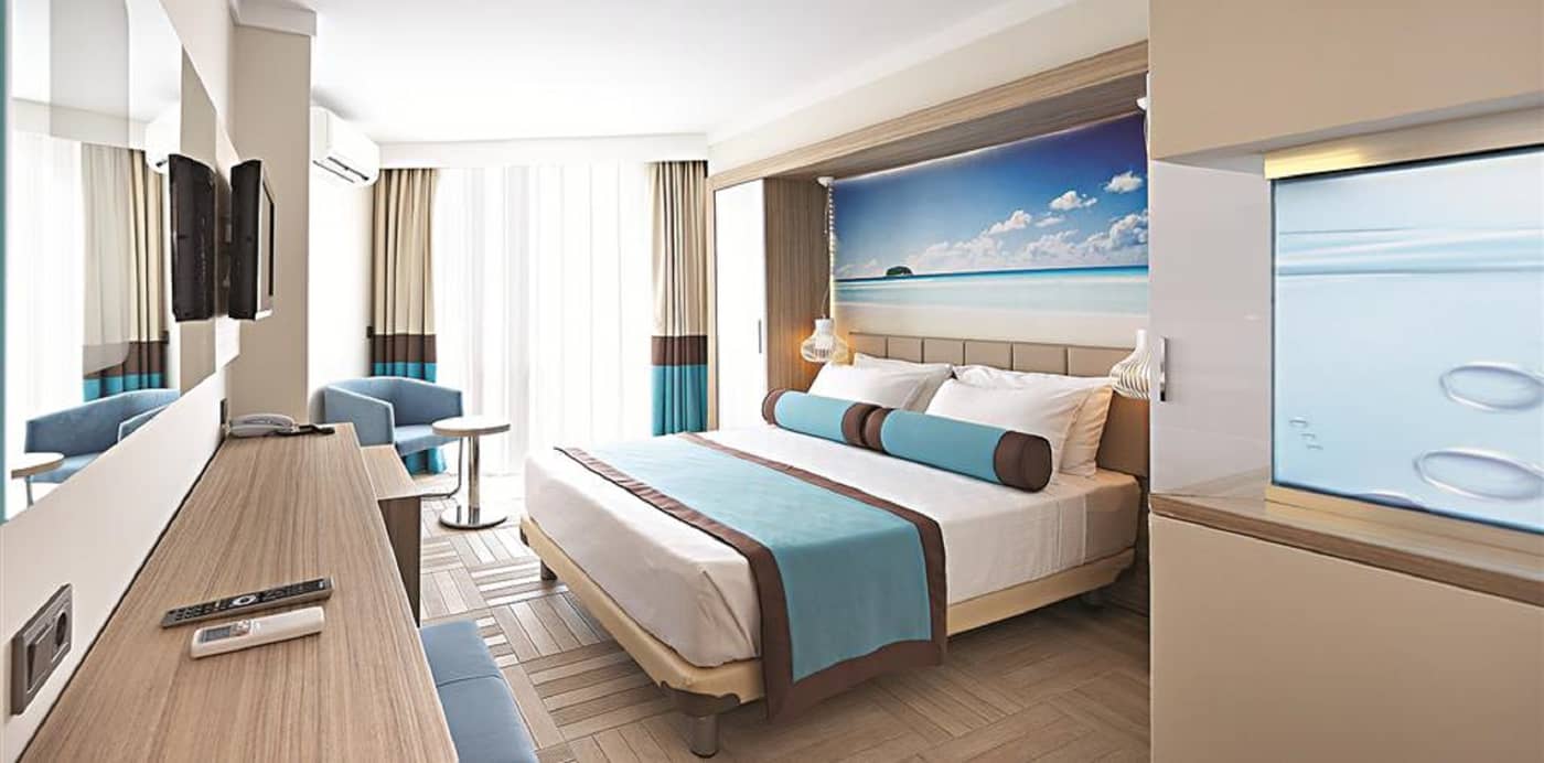 Blue-Bay-Platinum-Room-11