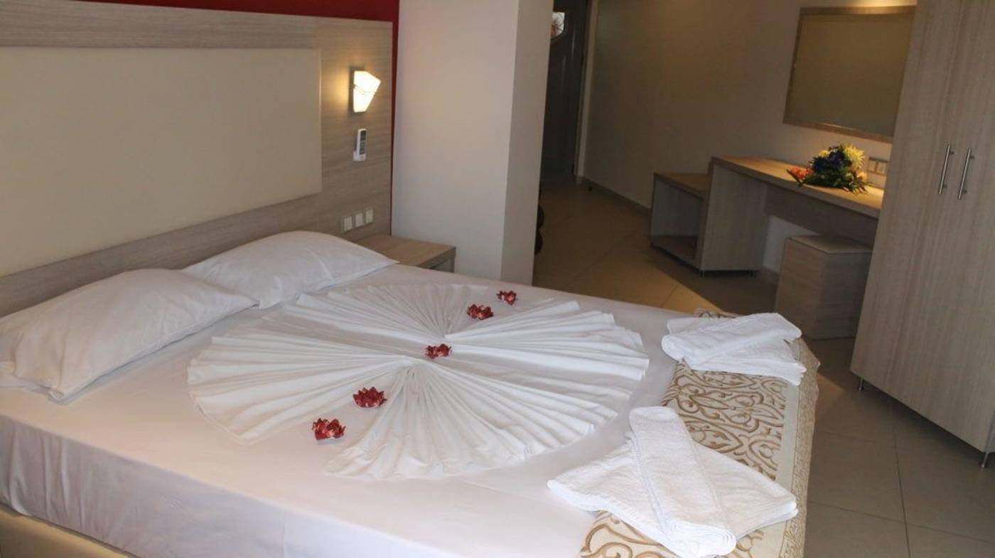 La-Caretta-Room-16