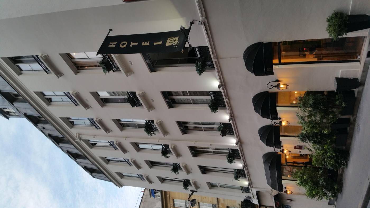 Paris-Saint-Honore-General-view-2