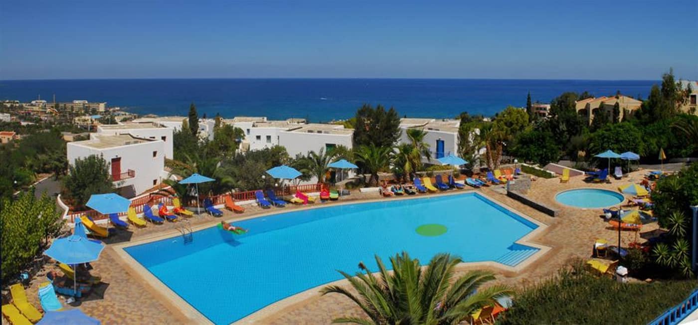 Best-Western-Sunshine-Village-Pool-4