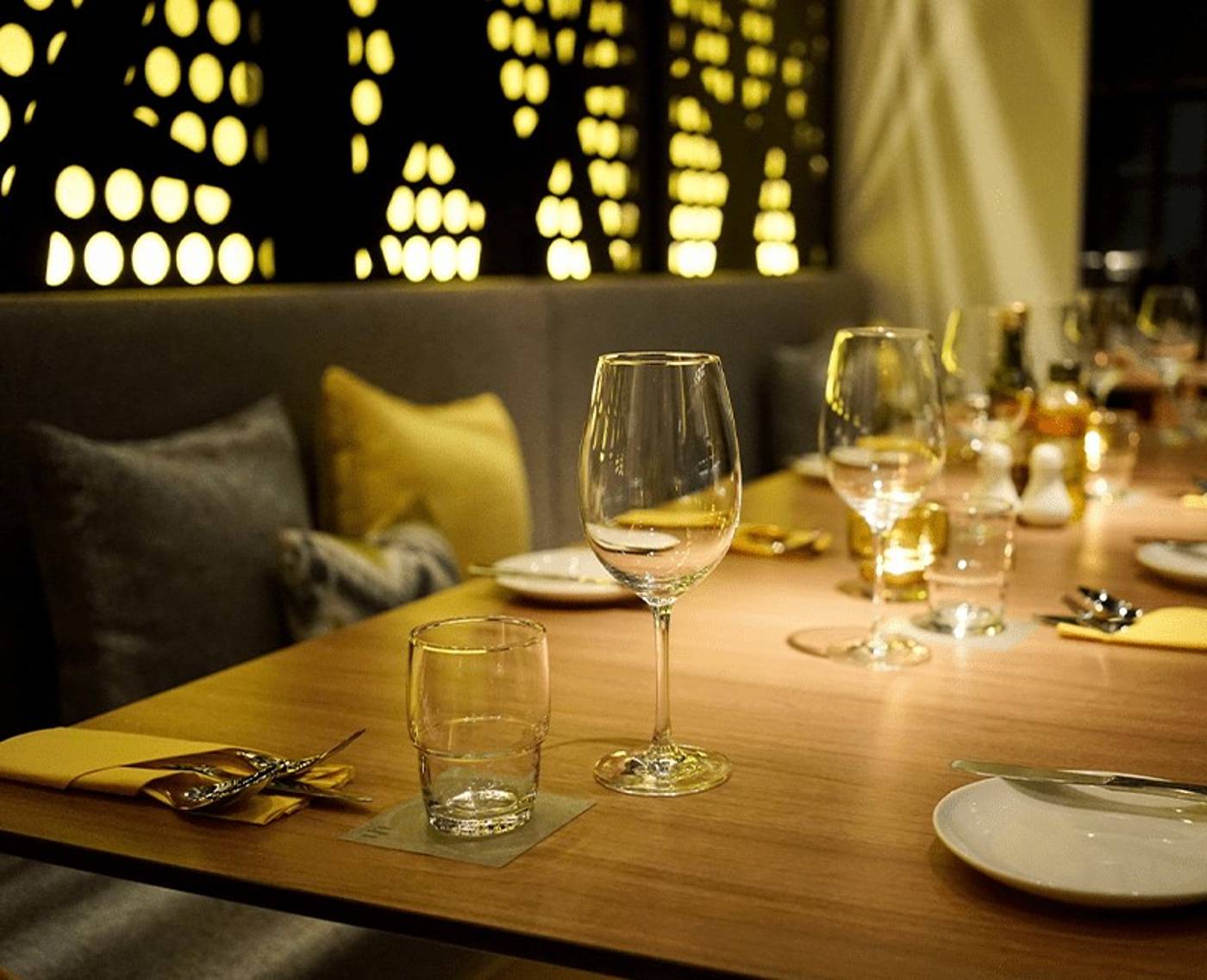 LiT-BANGKOK-Residence-Restaurant-15