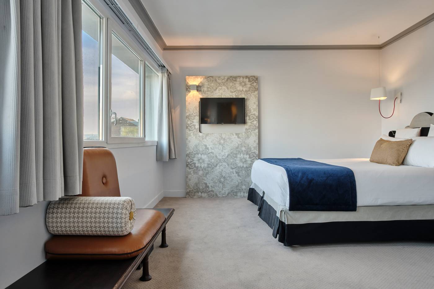 Hotel-Atrium-Room-26