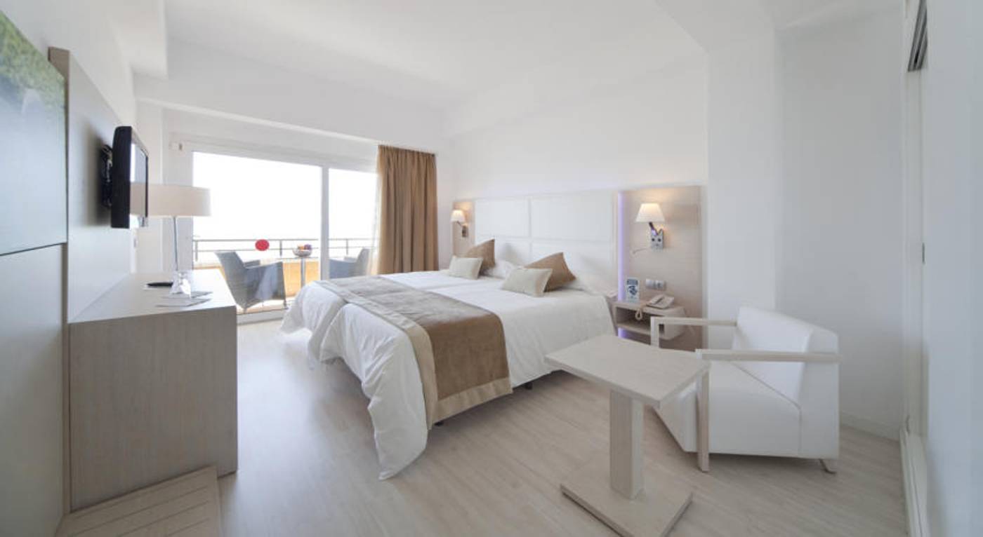 Garonda - Adults Only