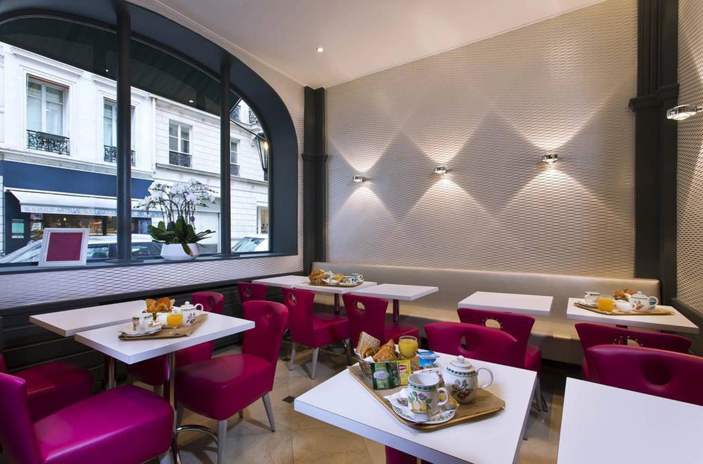 Royal-Opera-Restaurant-9