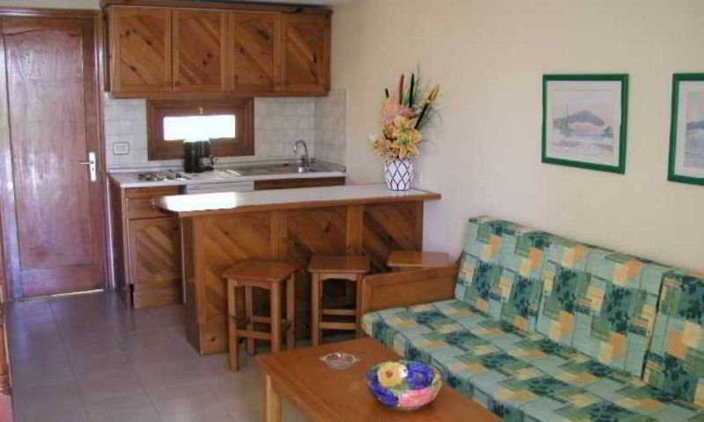 Bungalows-Grimanesa-Room-9