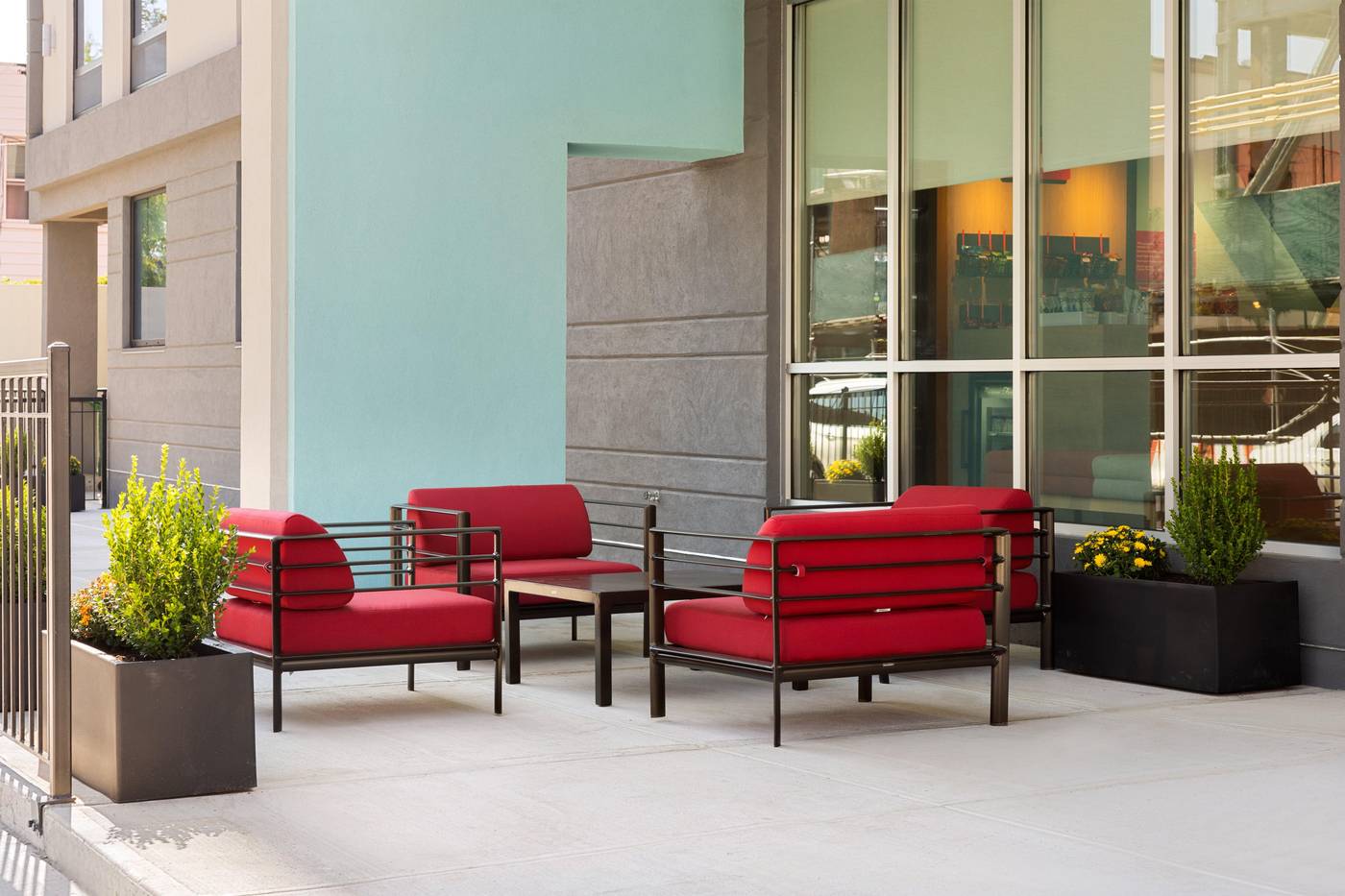 Avid-Hotels-Brooklyn-Dyker-Heights-Terrace-35