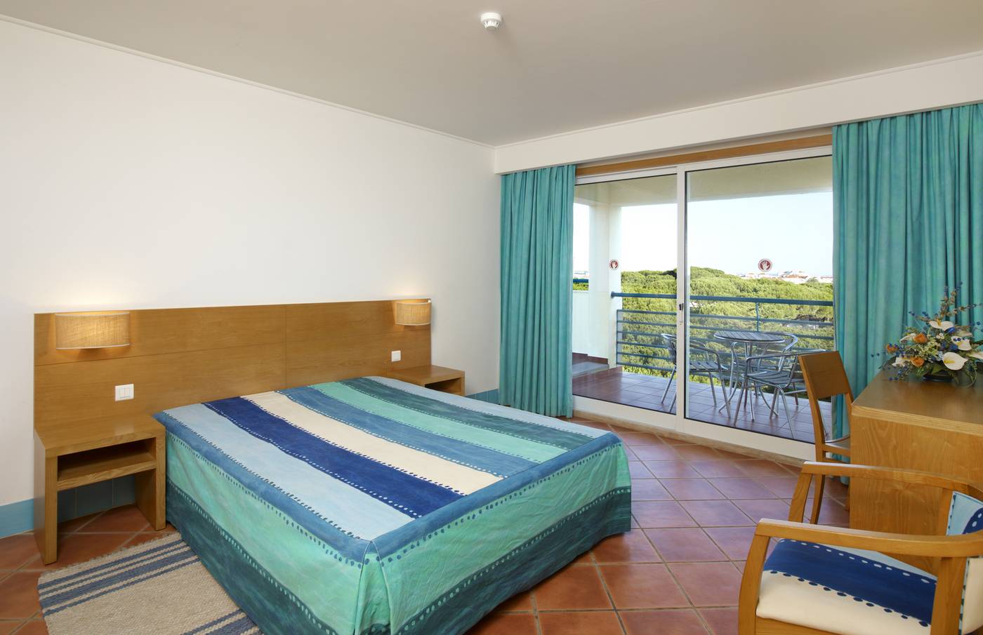 The-Patio-Suite-Hotel-Room-24