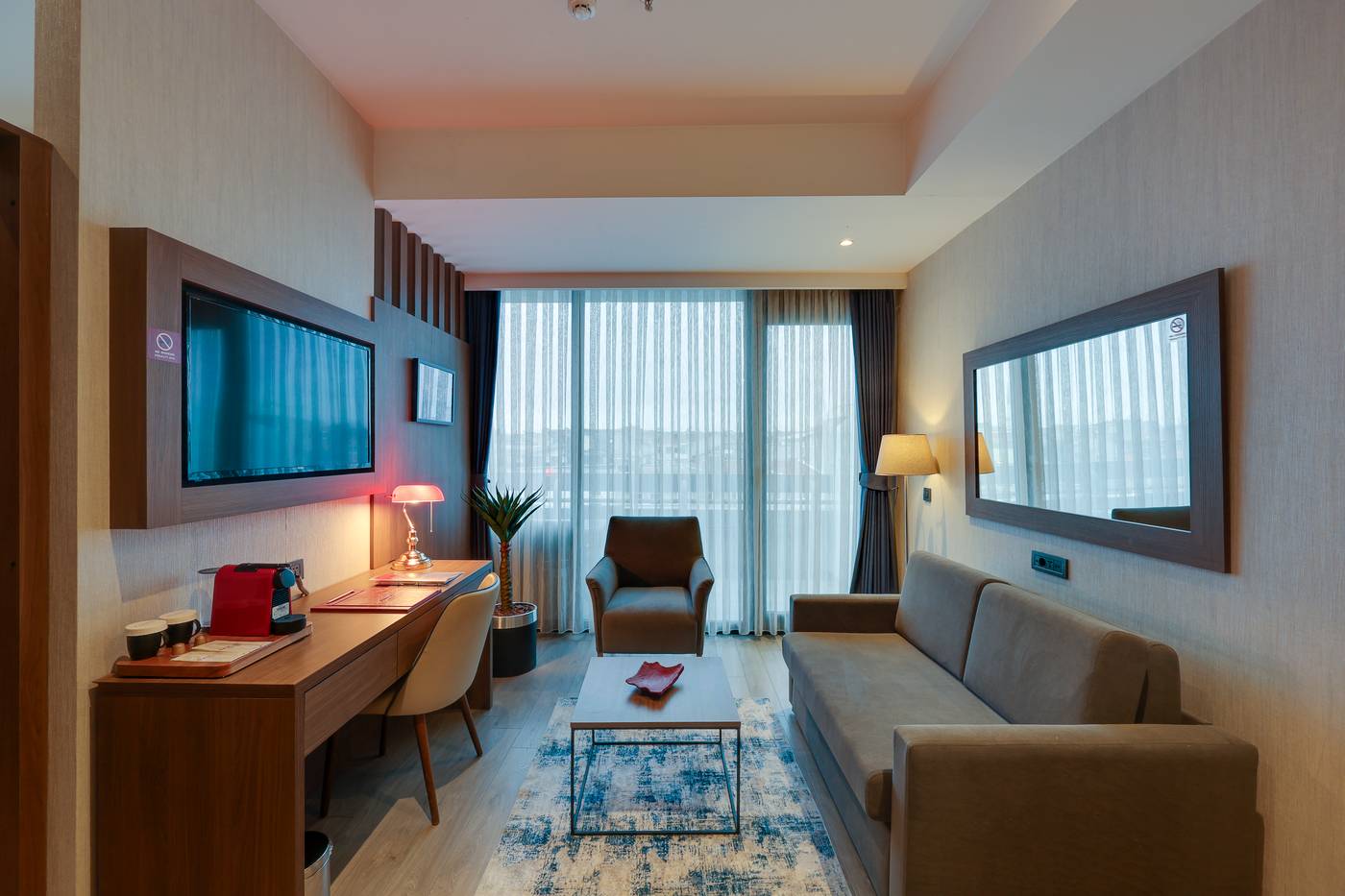 Ramada-Istanbul-Old-City-Room-44