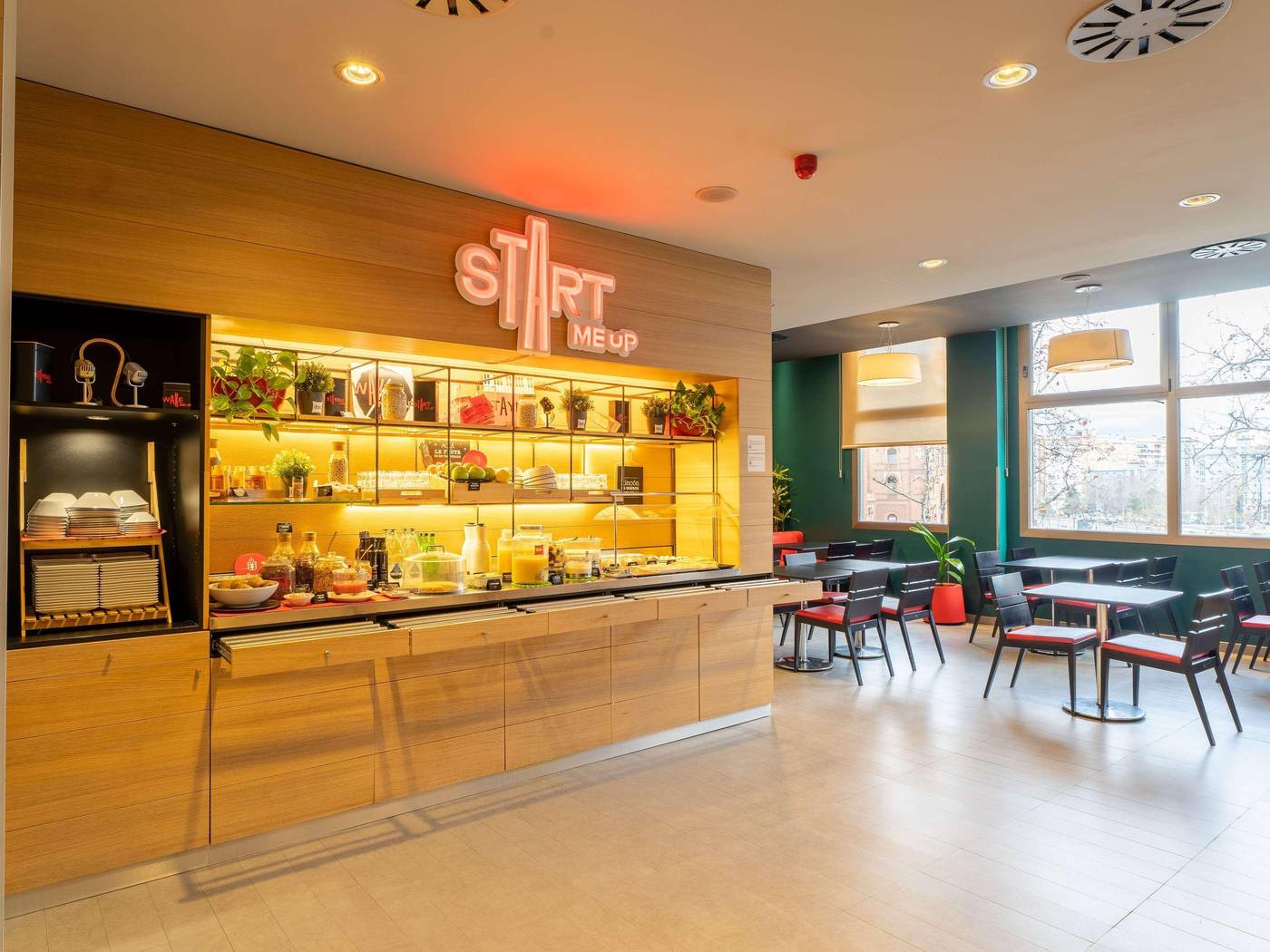 ibis-Madrid-Centro-las-Ventas-Restaurant-17