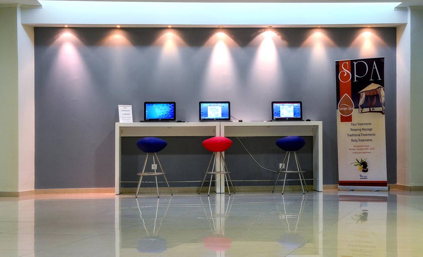 Sol-Cosmopolitan-Rhodes-Lobby-66