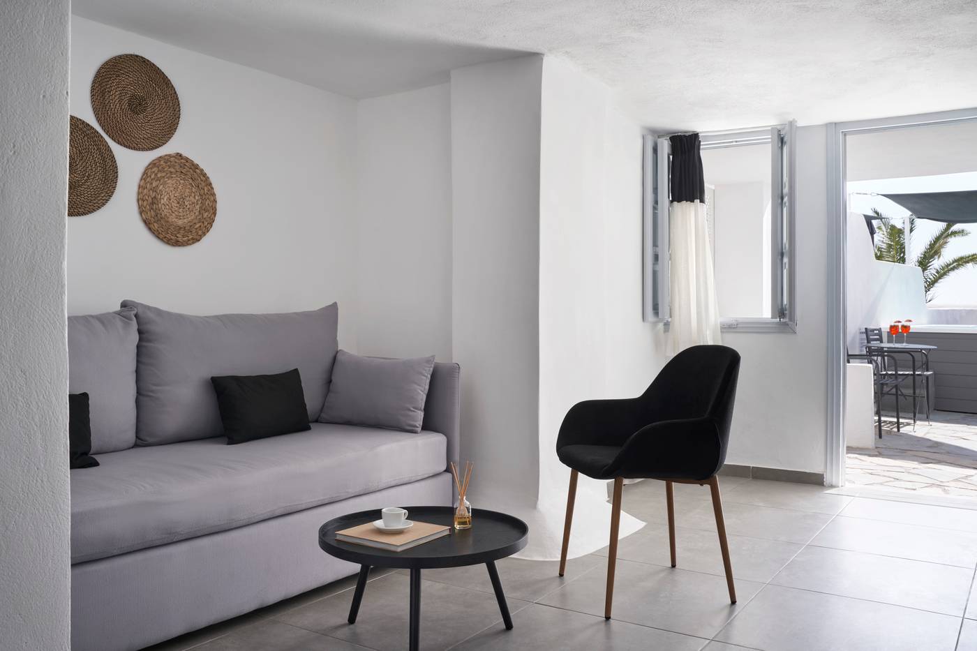 Mr-and-Mrs-White-Oia-Santorini-Room-15