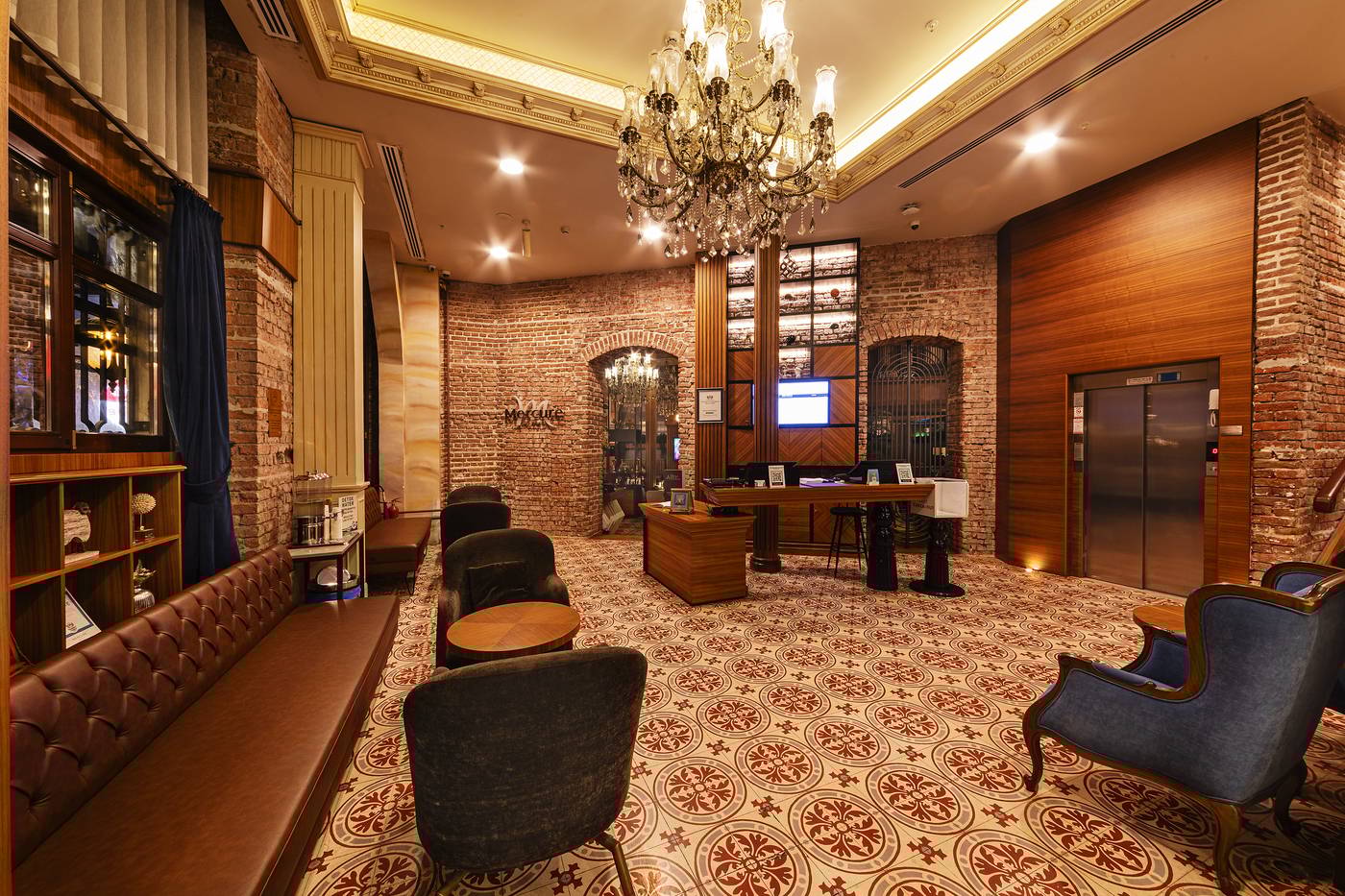 Mercure-Istanbul-Sirkeci-Lobby-2
