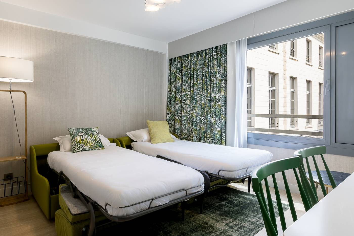 Cosy-s-Residence-Cadet-Room-6