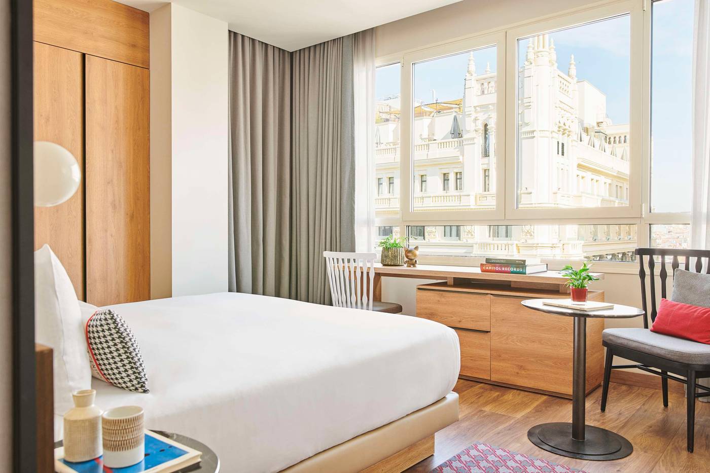 Hyatt-Centric-Gran-Via-Madrid-Room-38