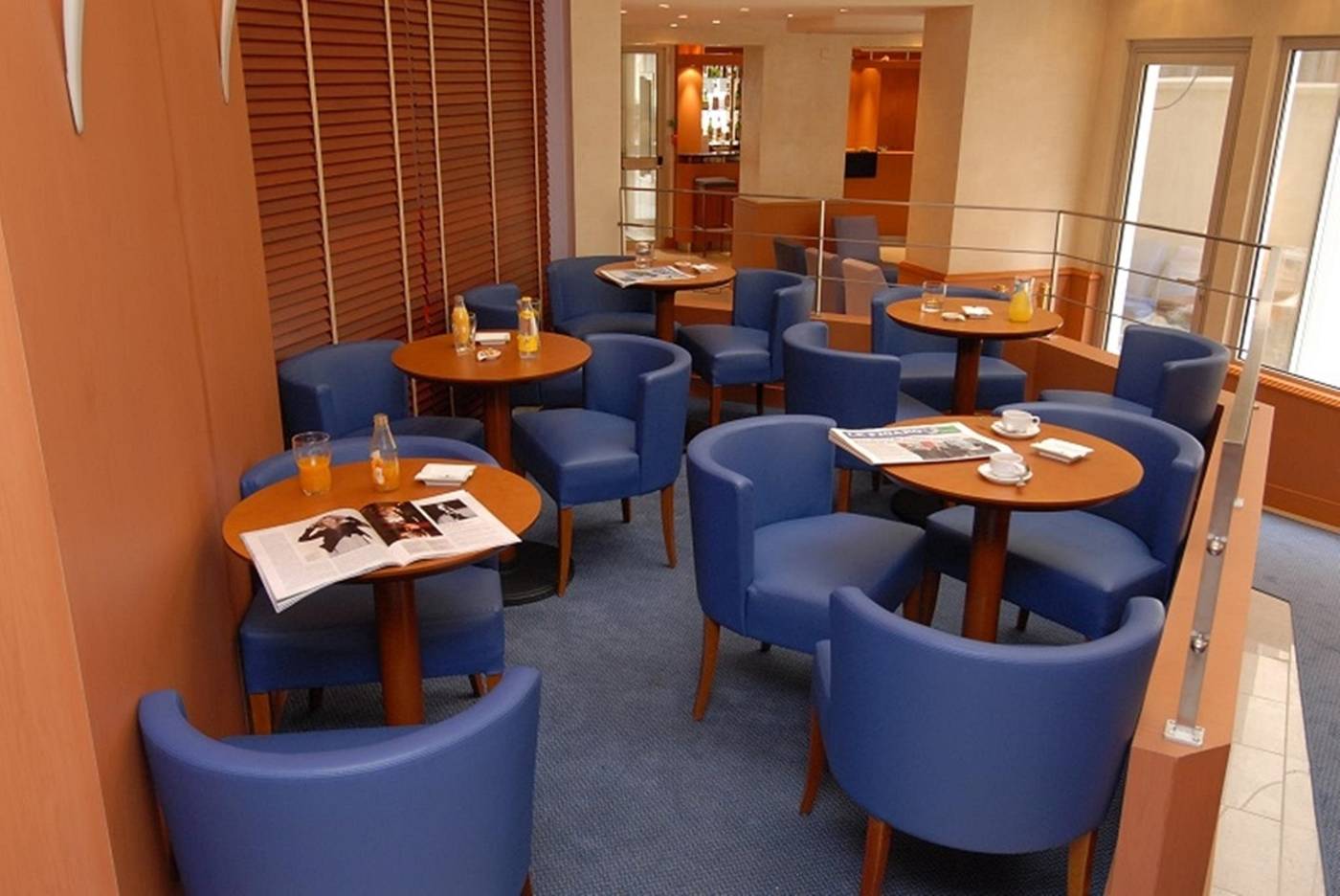 Campanile-Paris14-Maine-Montparnasse-Bar-6