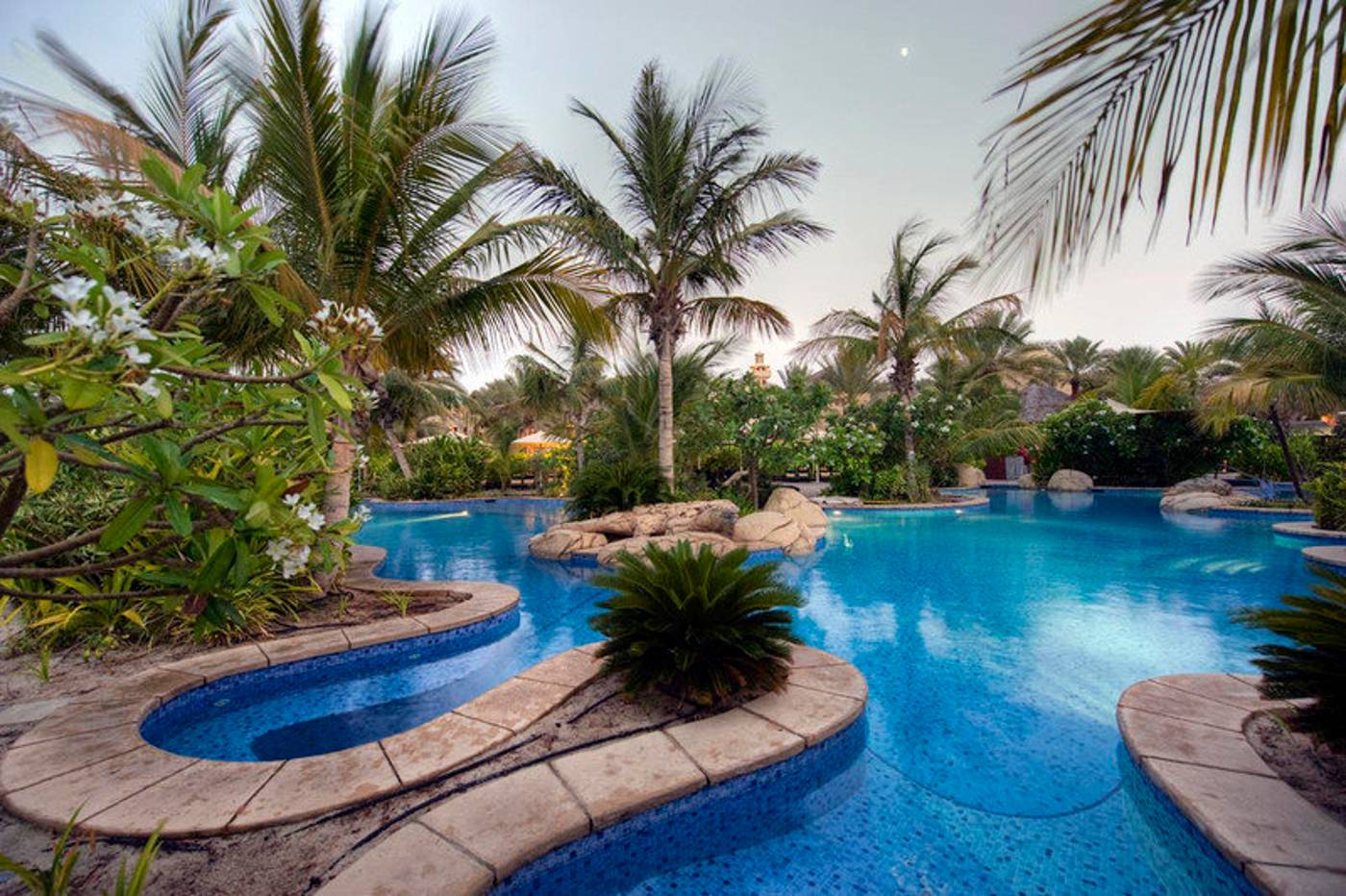 Jumeirah-Beach-Hotel-Pool-1