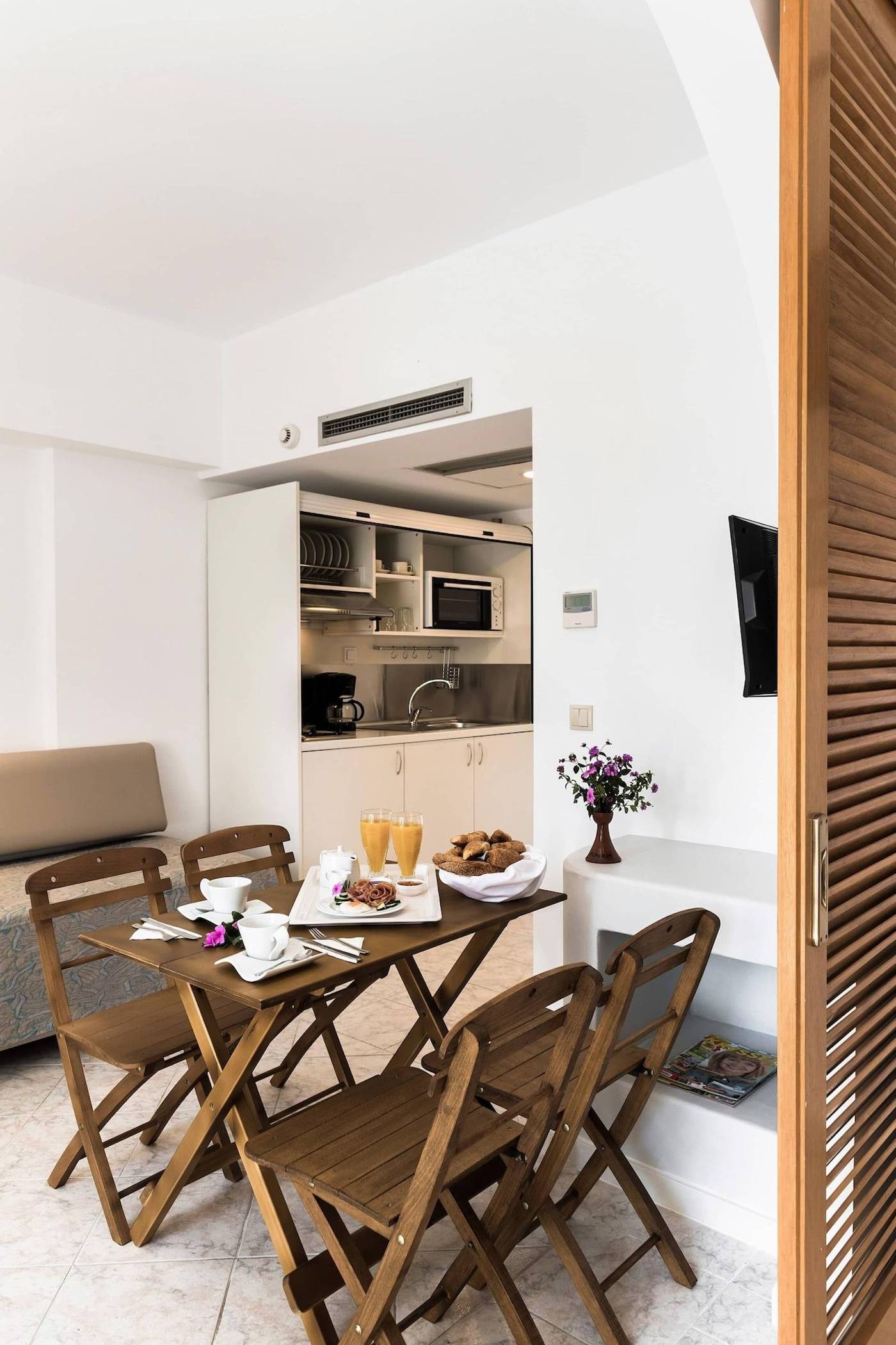 Hotel-Esperia-Room-36