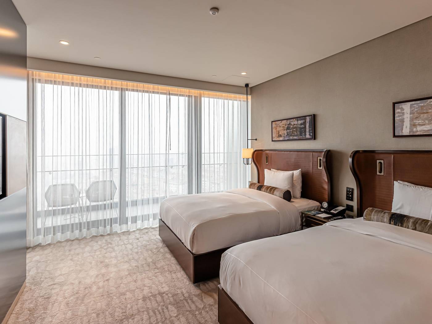 Fairmont-Quasar-Istanbul-Room-35