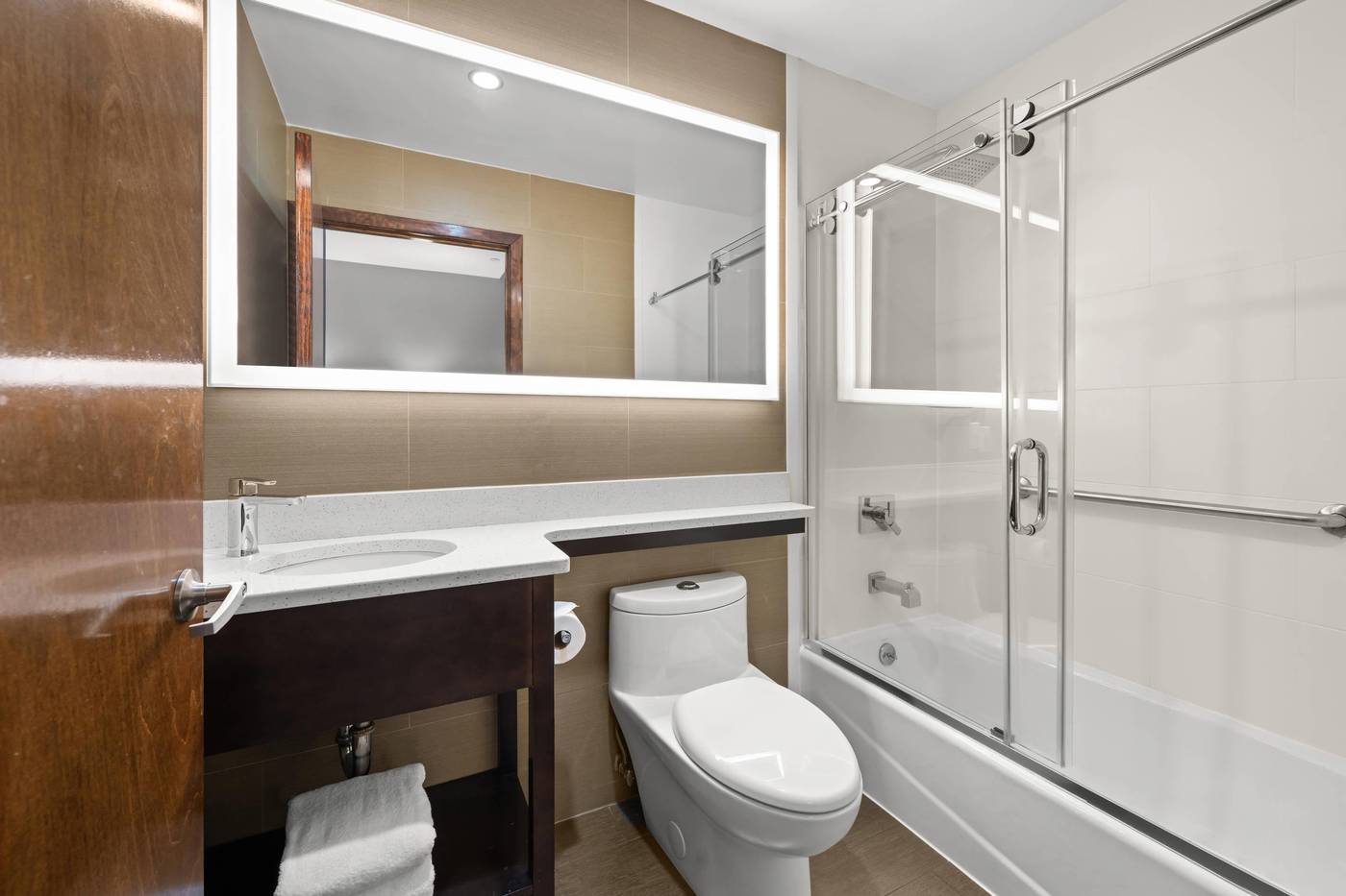 Comfort-Inn-Prospect-Park-Brooklyn-Room-32