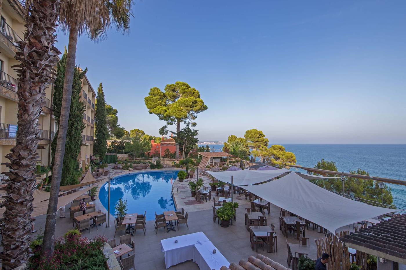 Cap-Roig-Restaurant-8