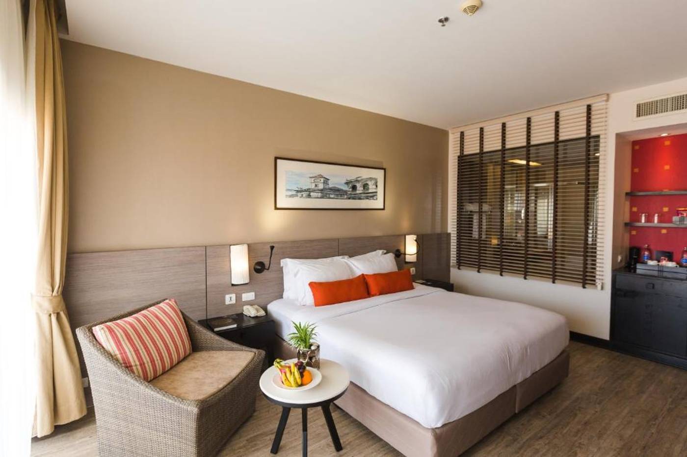 Deevana-Plaza-Phuket-Room-17