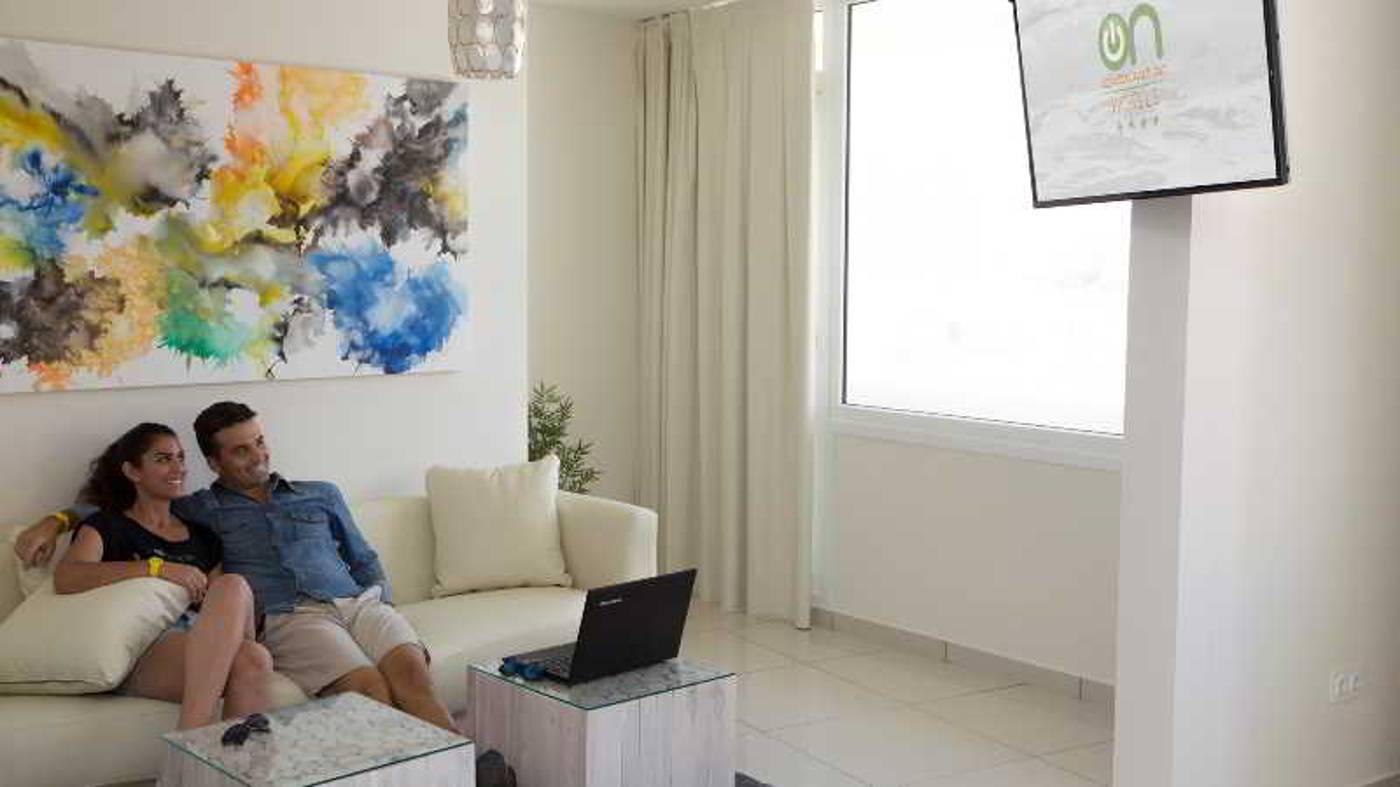 Onhotels-Ocean-Front-Room-37