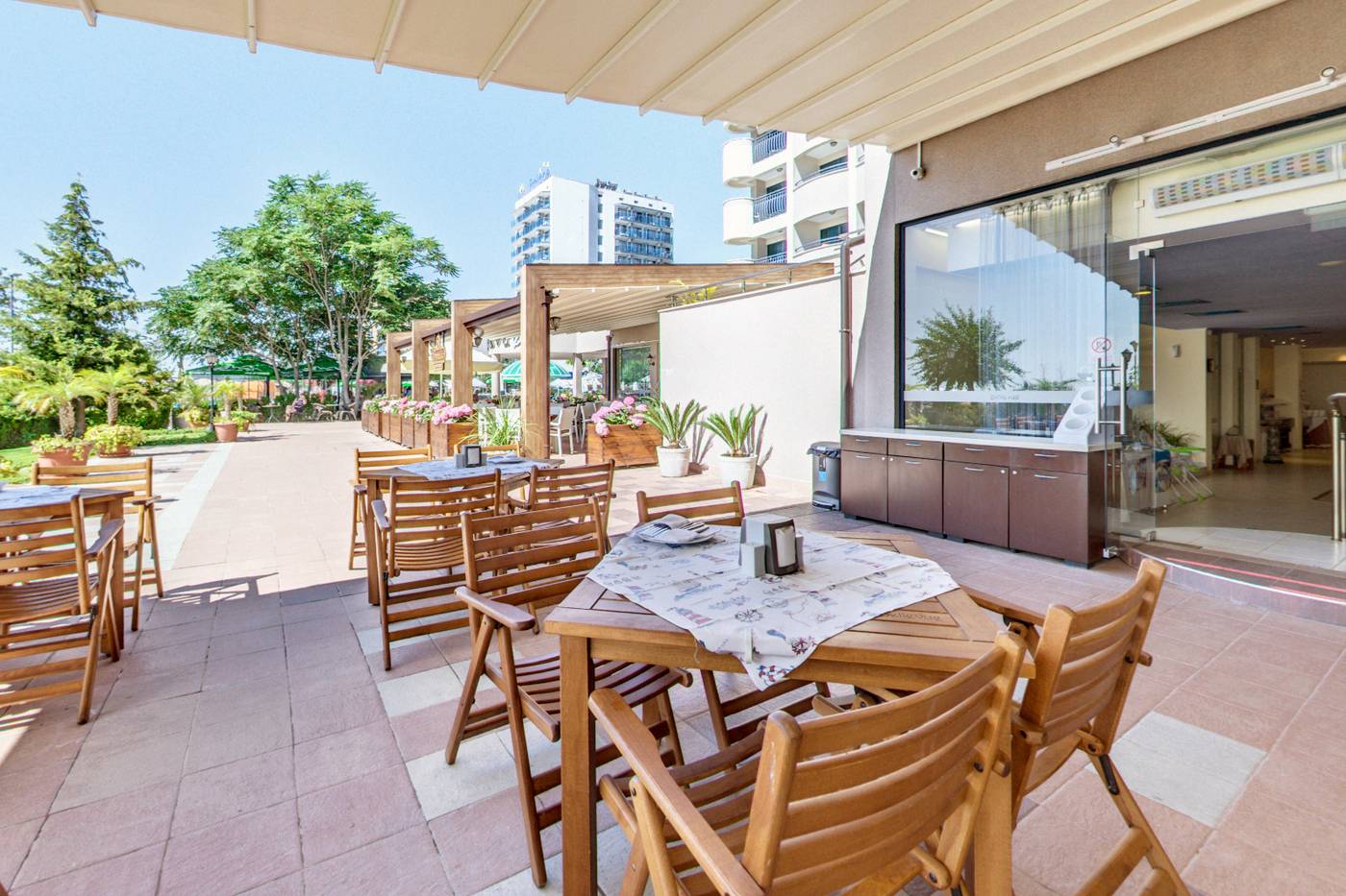 Bellevue-Restaurant-7