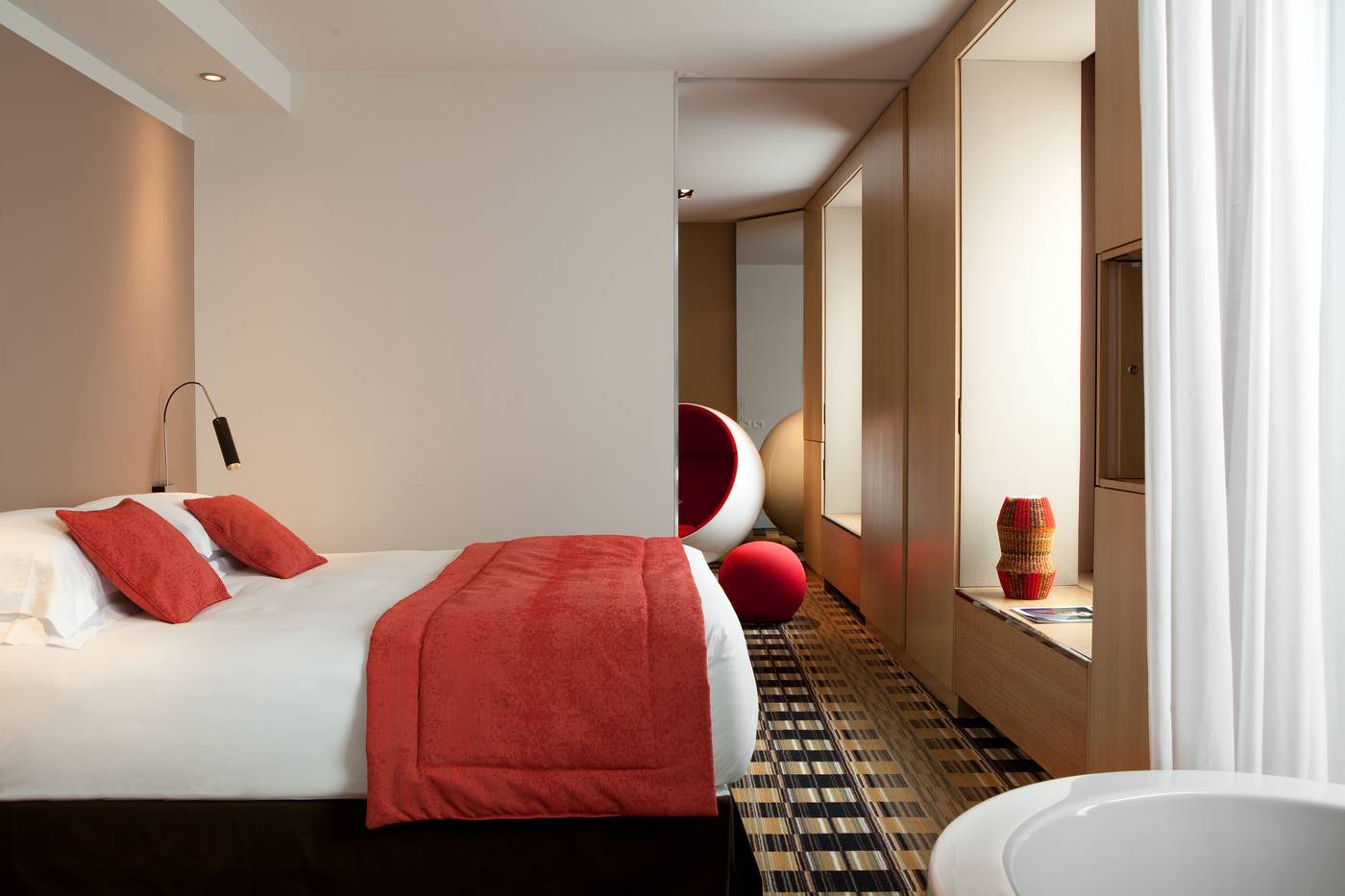 Hotel-Golden-Tulip-Opera-De-Noailles-Room-25