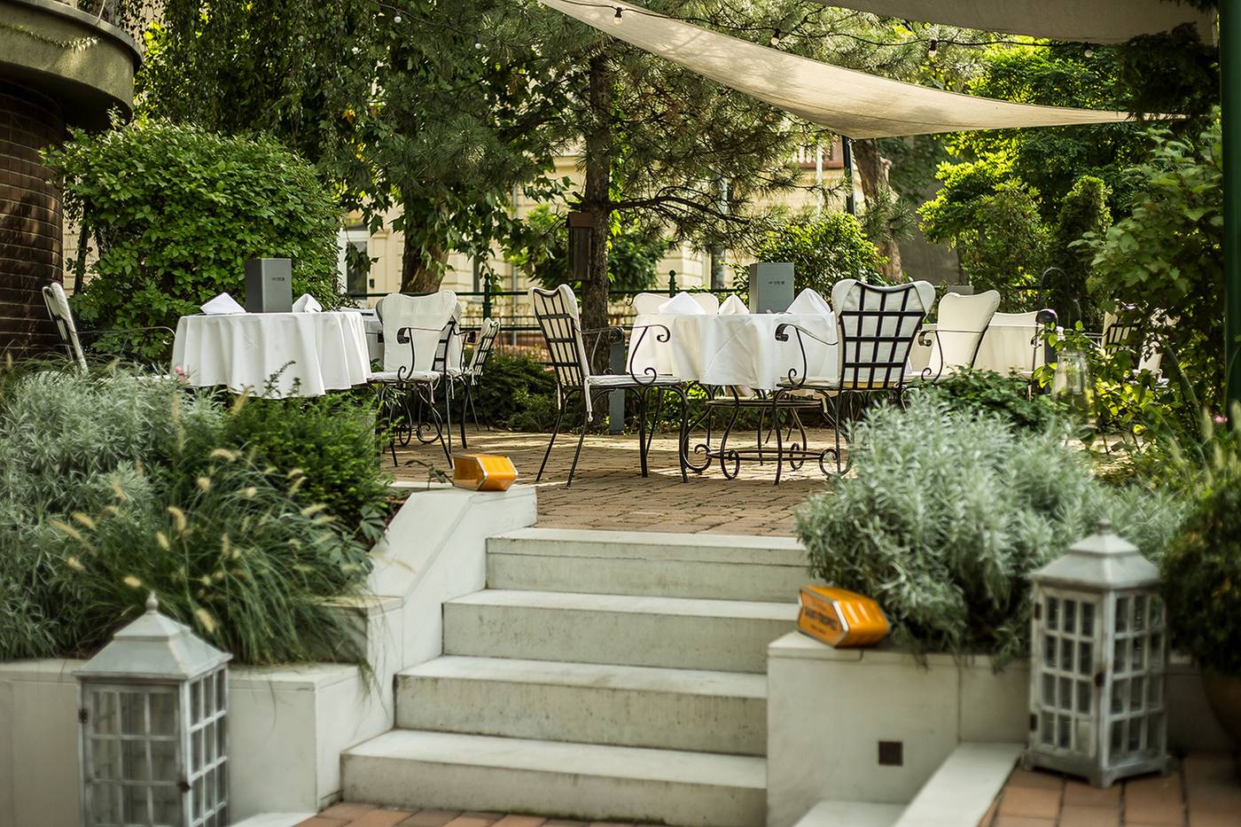 Mamaison-Hotel-Andrassy-Budapest-Terrace-8