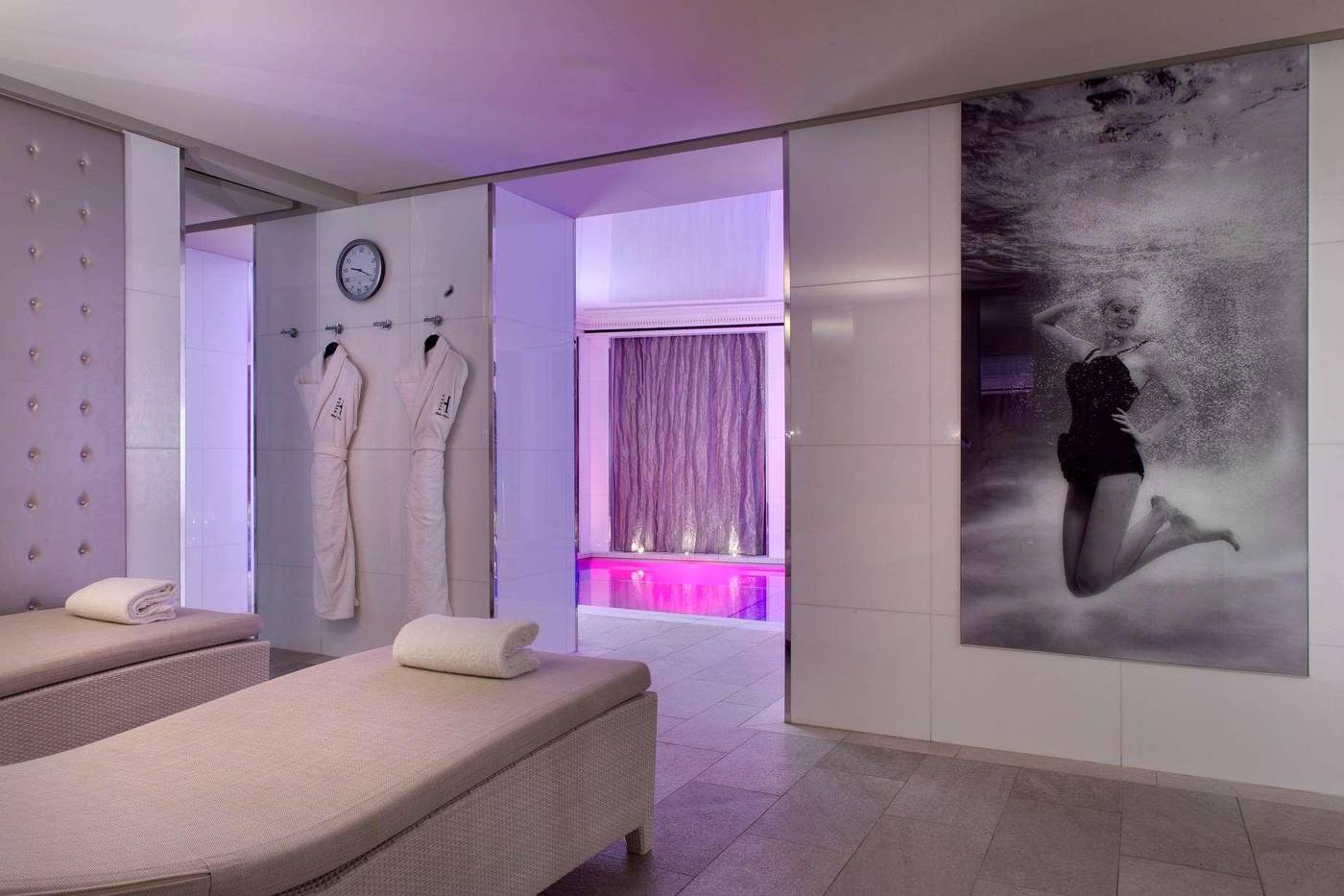 La-Villa-Haussmann-Paris-Sports-and-Entertainment-35