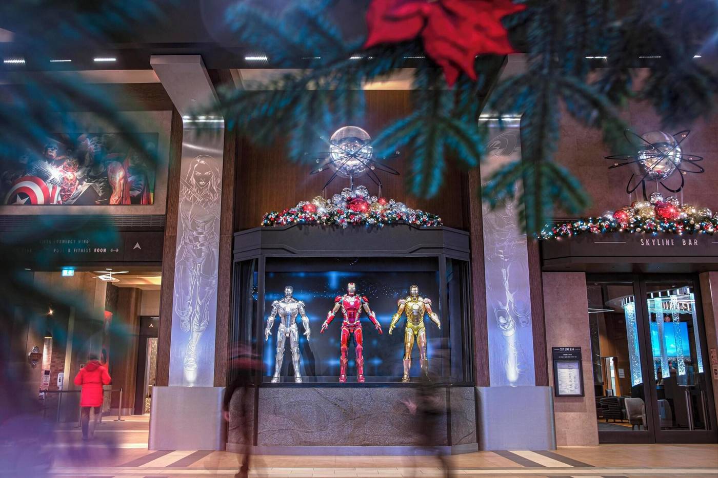 Disney-s-Hotel-New-York-Lobby-11