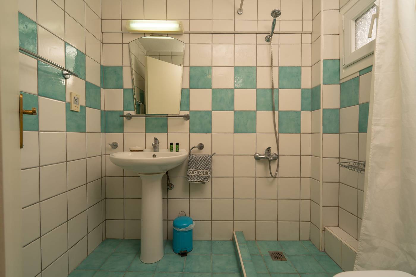 Theo-Bungalows-Room-59