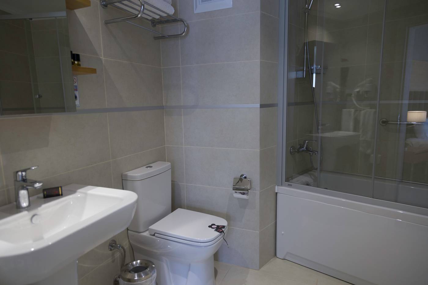 Ramada-Resort-by-Wyndham-Kusadasi---Golf-Room-37