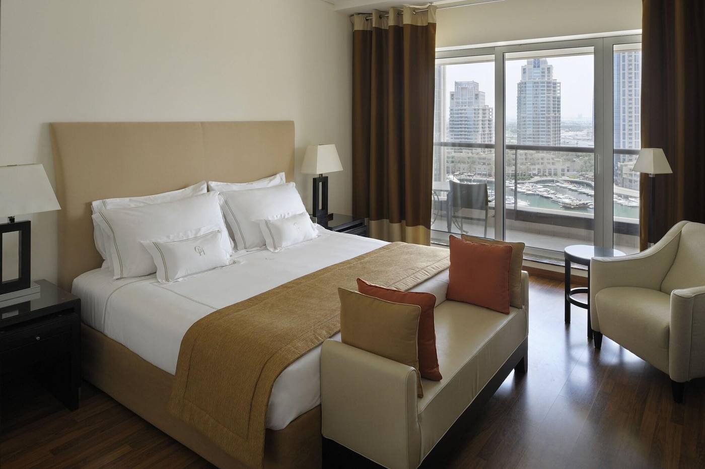 Grosvenor-House-West-Marina-Beach-Room-38