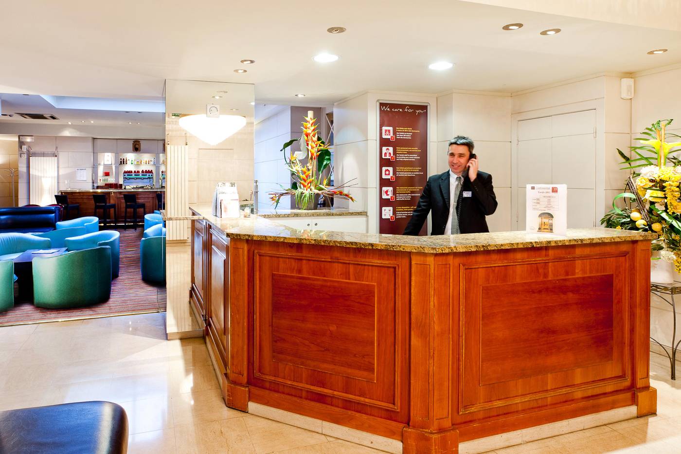 Continental-France-LOURDES-Lobby-1