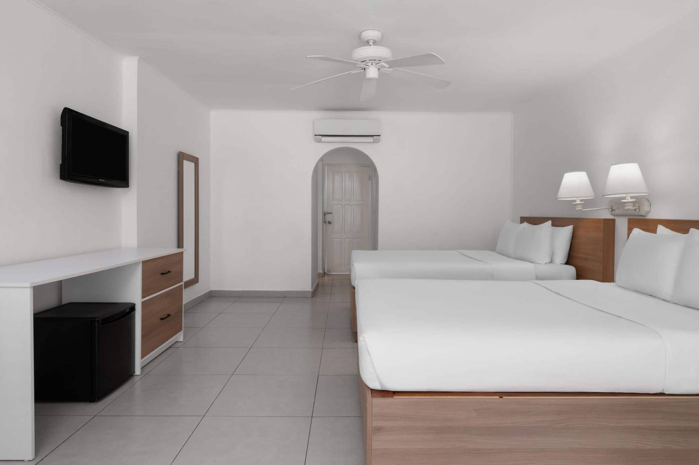 Grand-Decameron-Montego-Bay--A-Trademark-All-Inclusive-Room-30