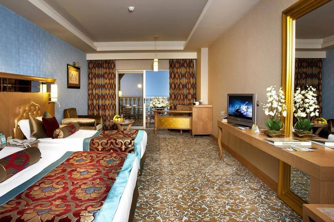 Royal-Holiday-Palace-Room-35