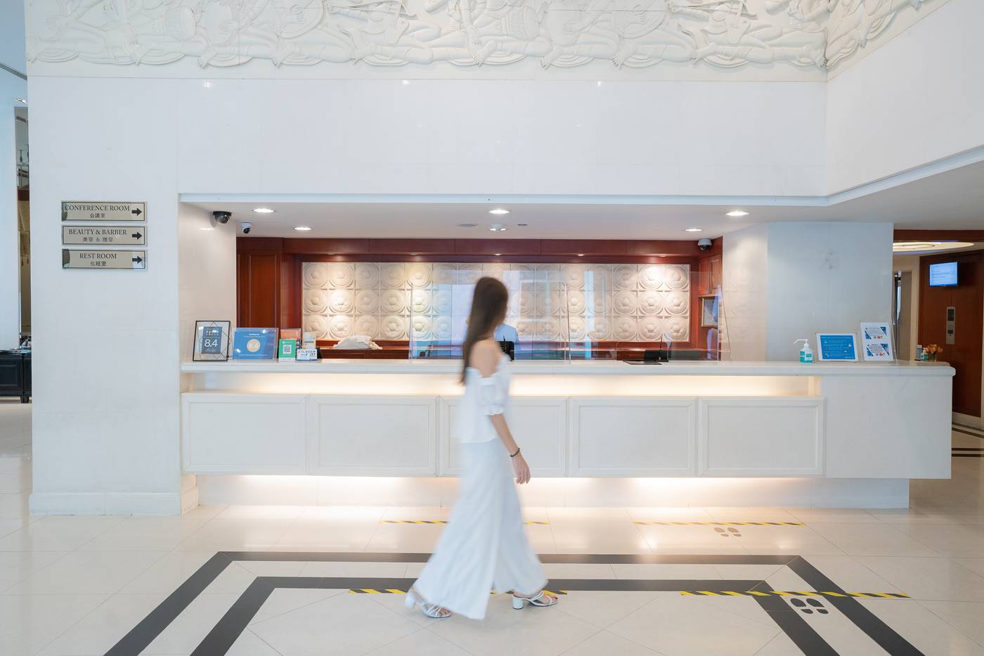 Centre-Point-Sukhumvit-Thong-Lo-Lobby-24