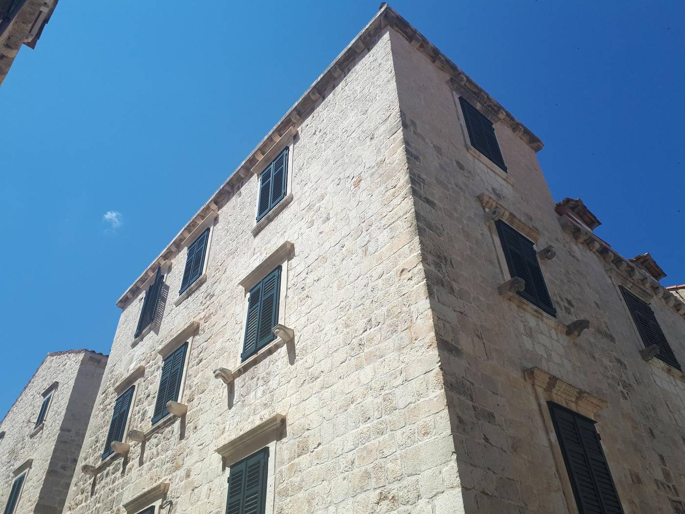 Roko-House-General-view-3