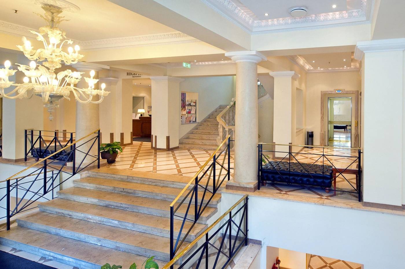 My-City-Hotel-Lobby-5