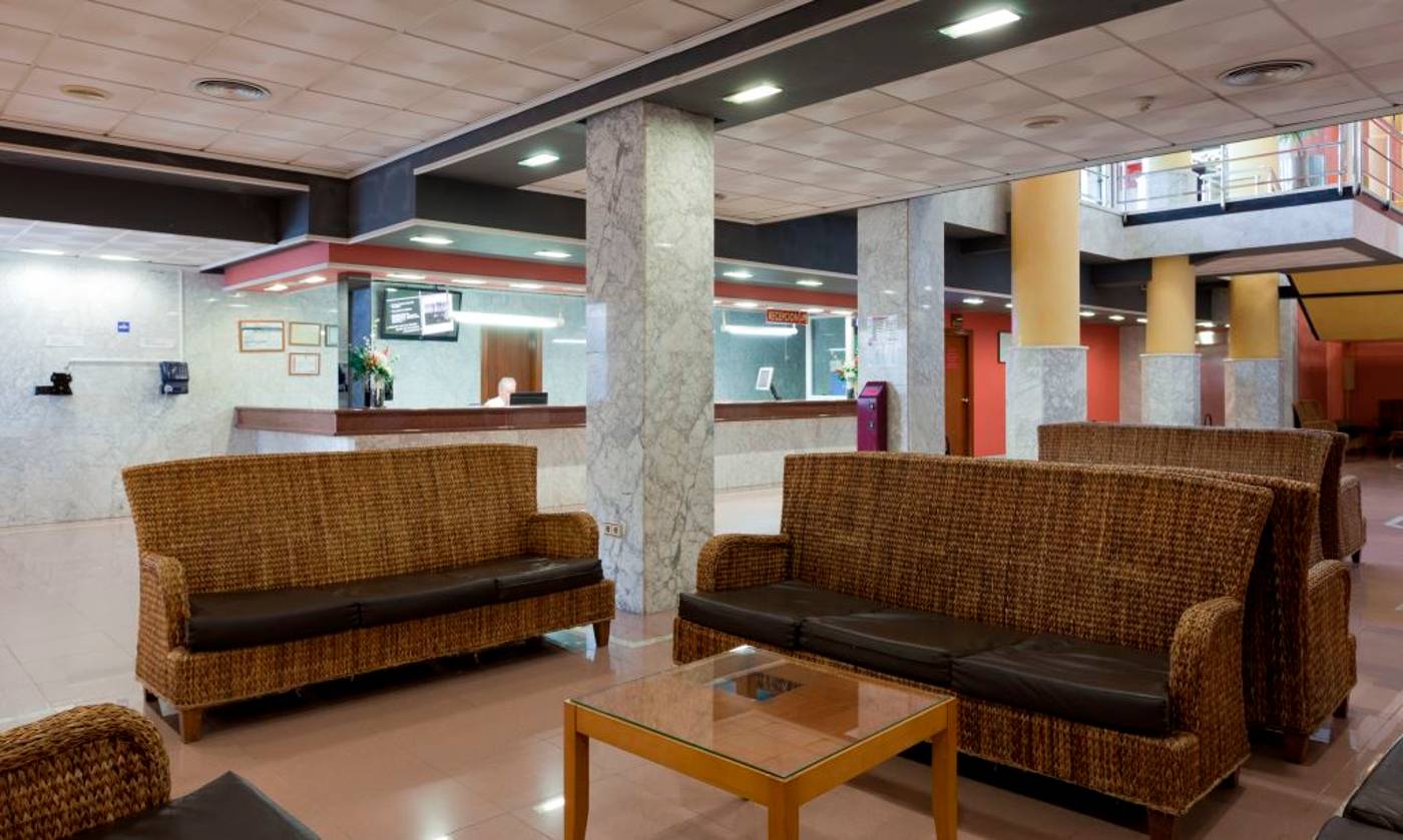 Cabana-Hotel-Lobby-27