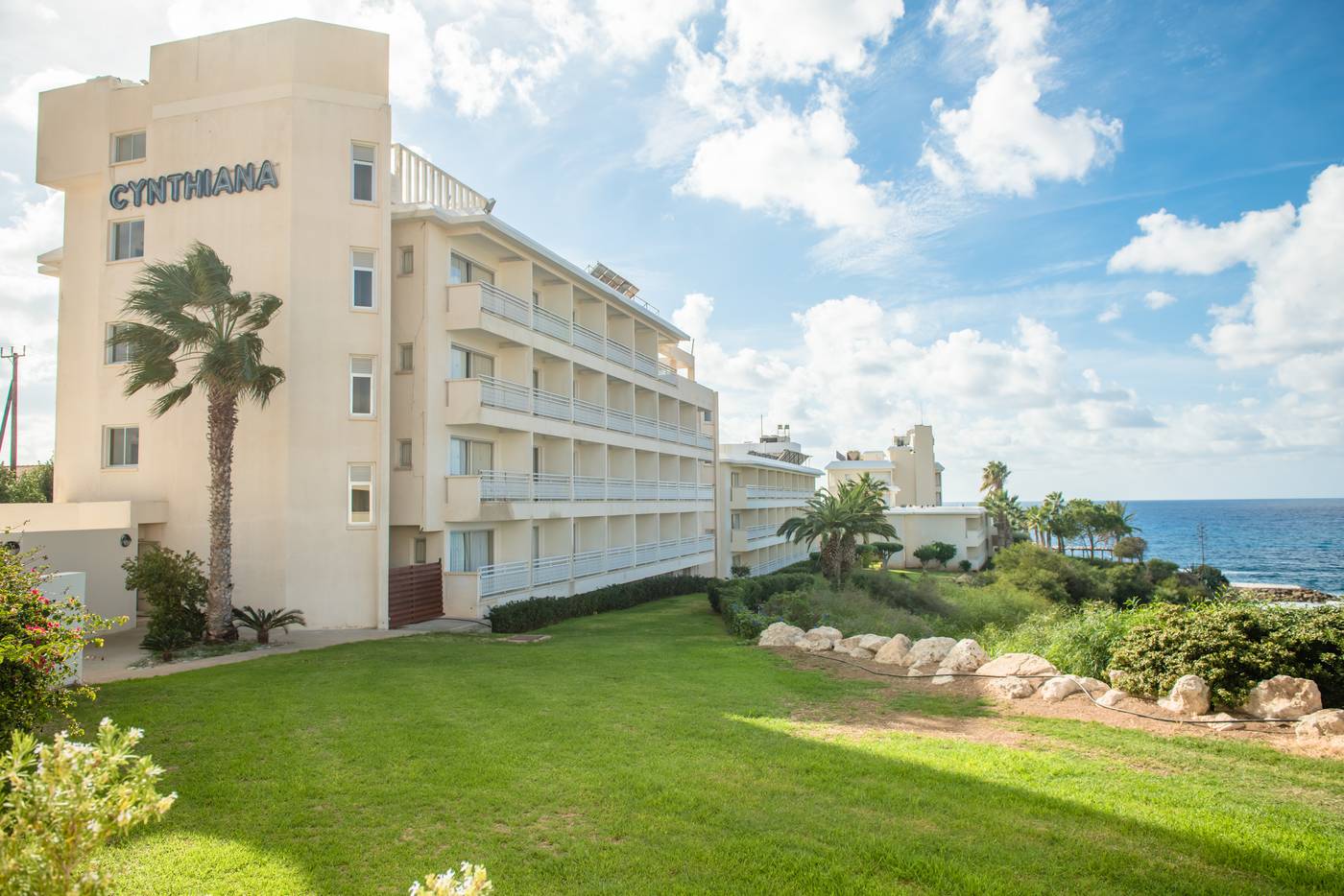 Cynthiana-Beach-Hotel-General-view-8